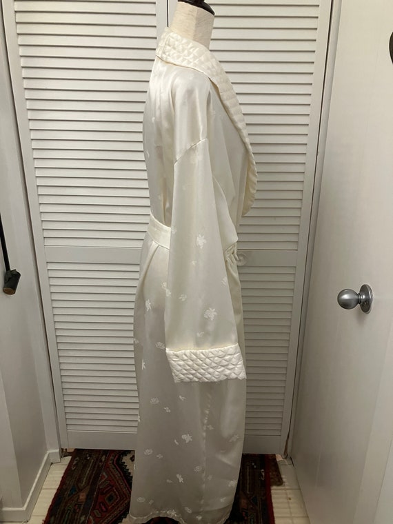 Vintage cream white long robe quilted collar and … - image 4