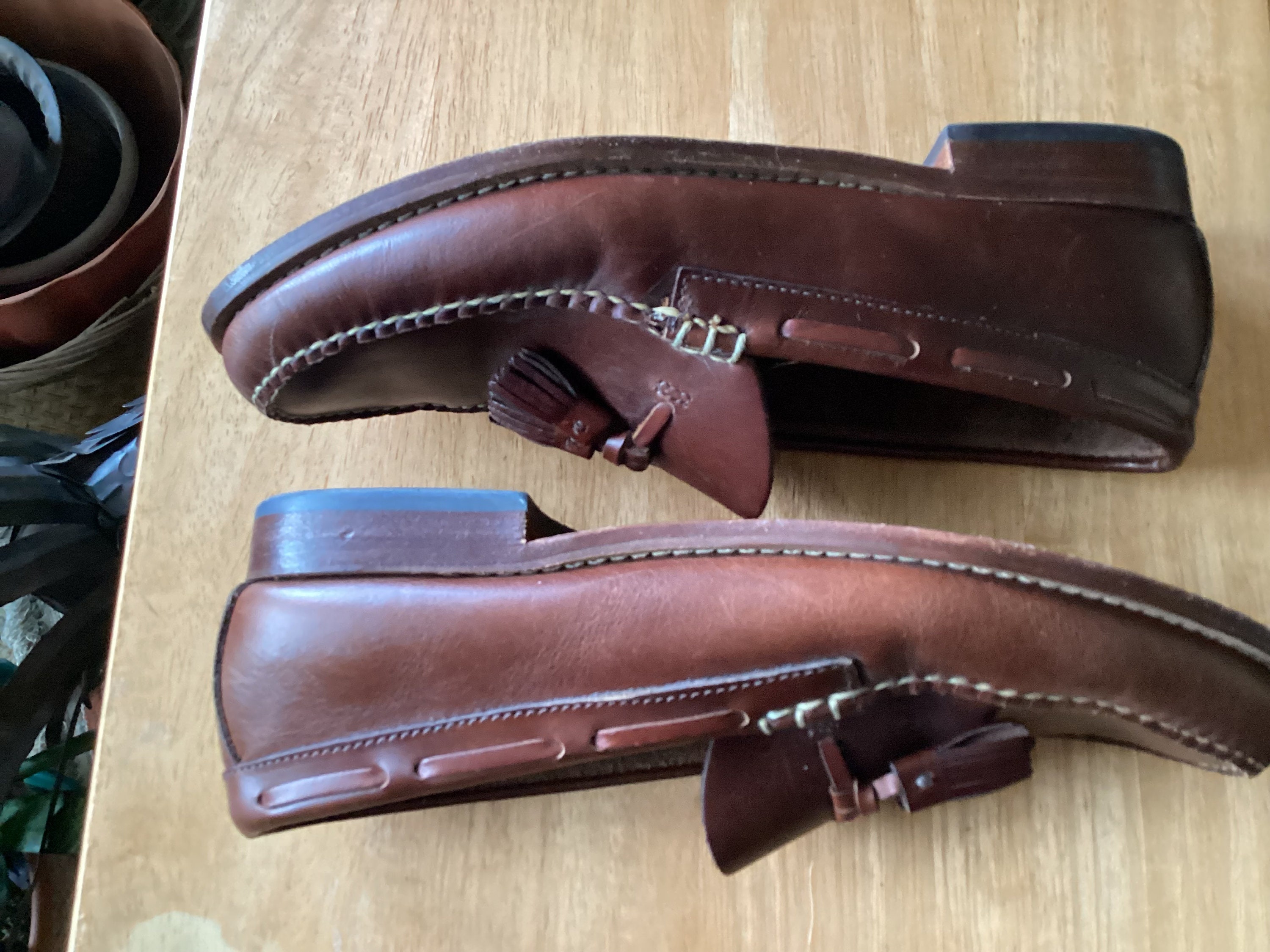 GH Bass & Co. Men\'s 9 D Brown Leather Slip On Tassel Loafers Dress Shoes Casual Vintage Brown Leather Tassel Loafers- GH Bass | Mercari main image 2