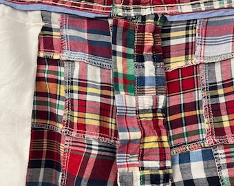 Bermudy męskie w kratę Madras, marka Izod, kolor czerwony i granatowy, żółty i biały, w kratę retro, rozmiar 38, letnie szorty vintage