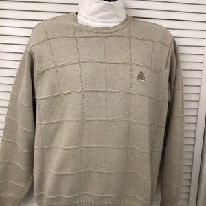 Izod beige cotton pullover sweater square pattern Like new vintage unisex sz Large All season classic timeless preppy sweater Logo on front