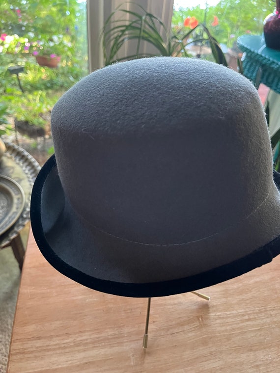 Vintage Gray Wool Bowler Edwardian Look Woman.s Hat With  display picture 1
