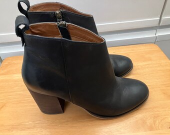 Black Leather Stacked Heel Ankle Boots Smooth Sophisticated