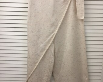 Amerikaanse designer cropped broek met wijde pijpen en gedrapeerd voorpand met gestrikte voorkant. Uniek