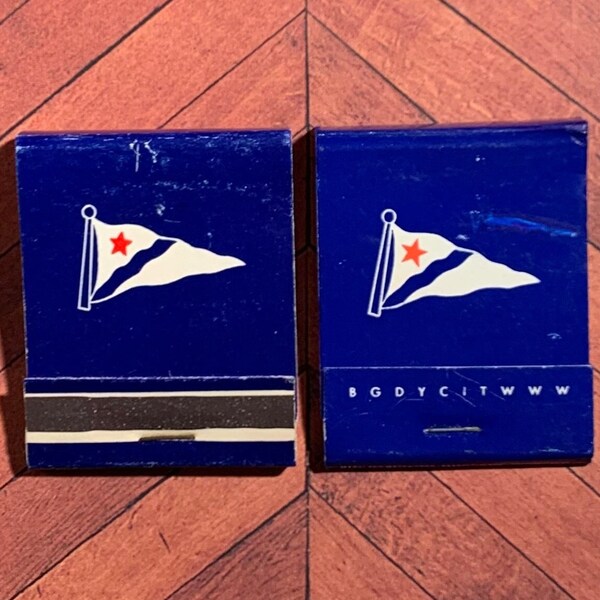 Vintage Matchbooks, Seattle Yacht Club, Lot Of 2, W/ All Match Sticks, Front Strike, Free SHIP In UsA