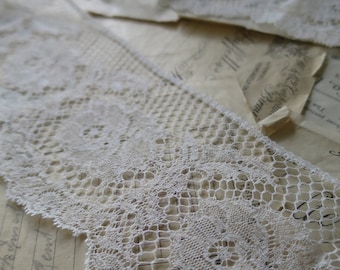 Off White English Nottingham Valenciennes Lace- Gossamer Fine Roses- 9.8 cm