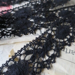 Black English Nottingham Cluny Lace- Traditional Torchon Ovals- 4.3 cm