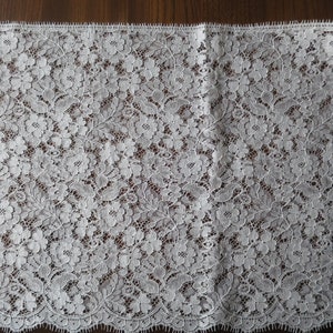 White English Nottingham Lace- Floral Honiton- 30 cm