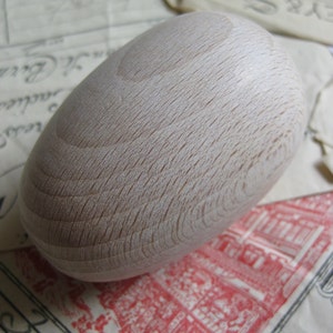 Sajou Traditional Wooden Darning Egg image 1