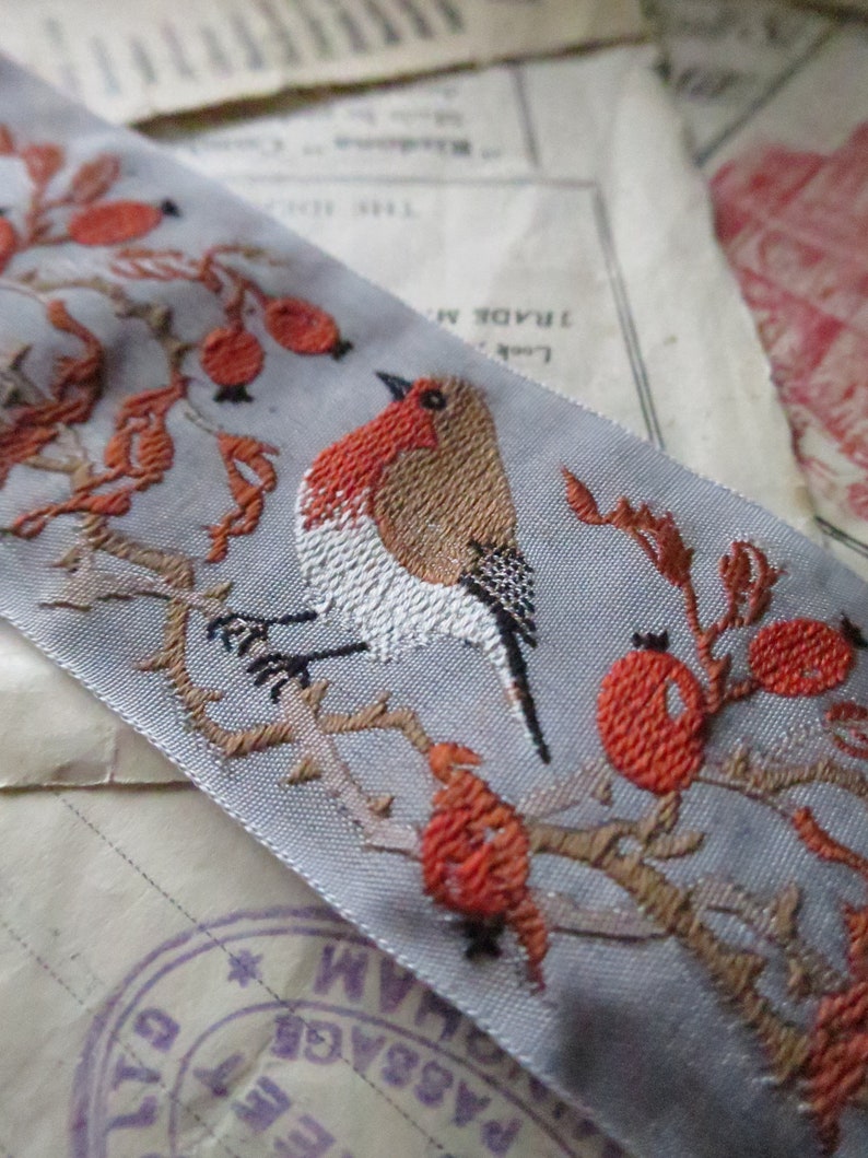 Robins & Berries 40 Mm Jacquard Woven Ribbon- Grey - Etsy