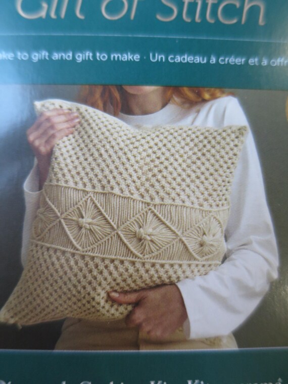 Kit de cojín de diamantes de macramé: el regalo de Stitch DMC