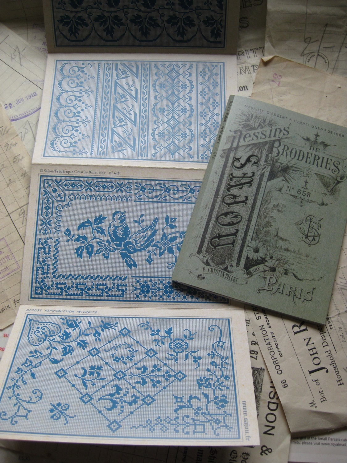 Sajou Green Cross Stitch Album 658- French Vintage Borders Corners