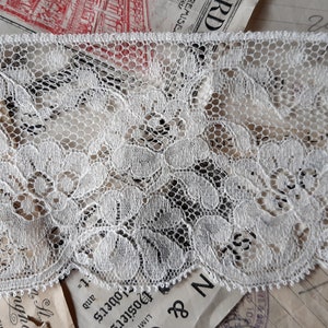 Ecru English Nottingham Lace- Fine Floral Guipure- 9.8 cm
