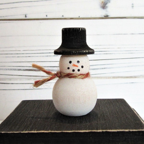 Miniature Snowman, Mini Wood Snowman for Tiered Trays, Rustic Wood Snowman, Chunky Wood Snowman, Tiered Tray Decor, Miniature Winter Decor