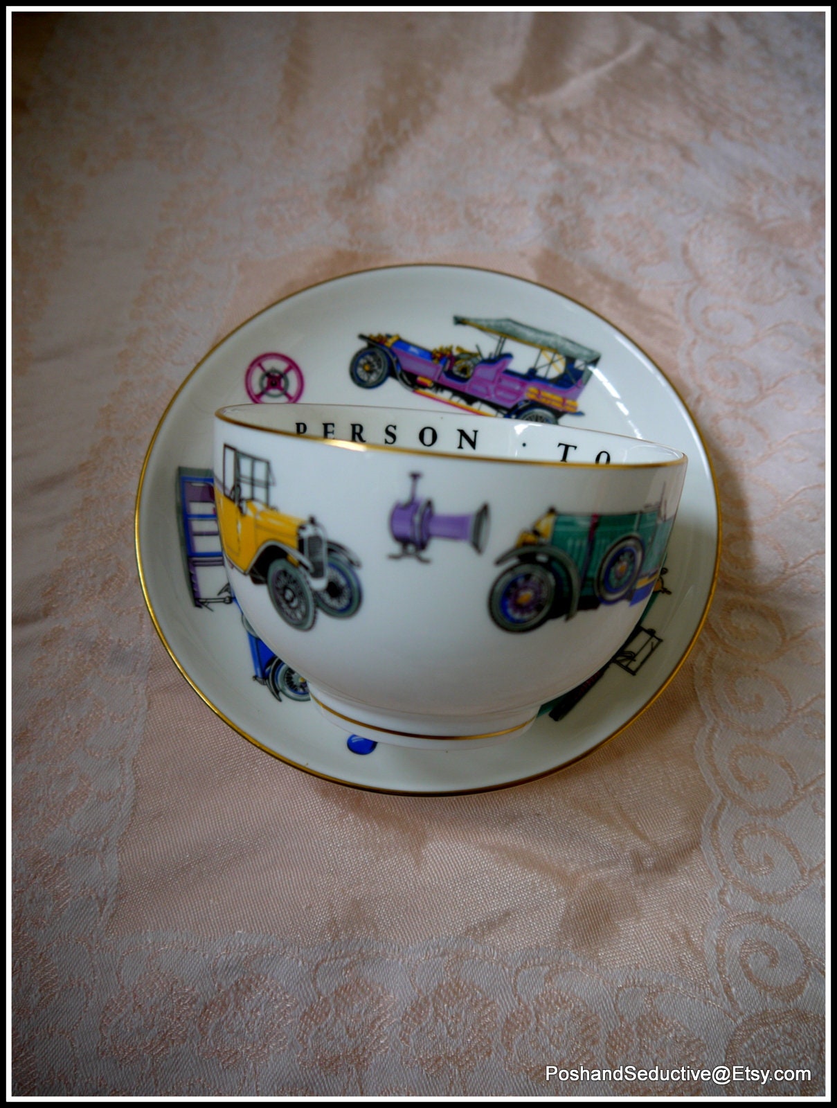 ロイヤルウースター VIP 朝食用ボーンチャイナカップソーサーセット