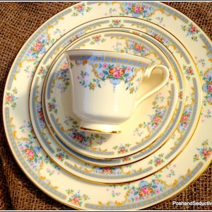 Table dinner setting 5 pieces Royal Doulton for one Romance Collection Juliet pattern China Wedding gift exquisite floral pattern creamware