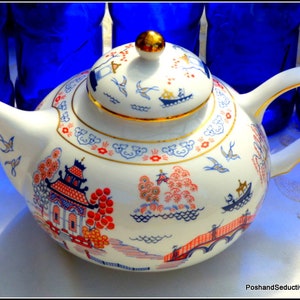Blue Willow Chinese very first &quot;Yi Hsing&quot; 17th century teapot replica vintage collectible & well sought after rare &quot;The First Teapot&quot; series