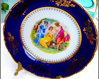 Vintage Beautiful set of 5 mini mugs and saucers.Cups and saucer