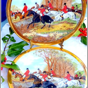 Pair vintage bone china dinner plates 11&quot; reproduction of Victorian fox hunting scenes by J.F. HERRING  equestrian art decor, 24 ct gold rim