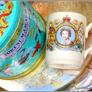 Original SADLER 1977 Silver Jubilee commemorative cup/mug Her Majesty Queen Elizabeth II vintage china collectible British Royal memorabilia