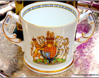 Original AYNSLEY 1977 Silver Jubilee commemorative cup Her Majesty Queen Elizabeth II vintage china collectible British Royal memorabilia