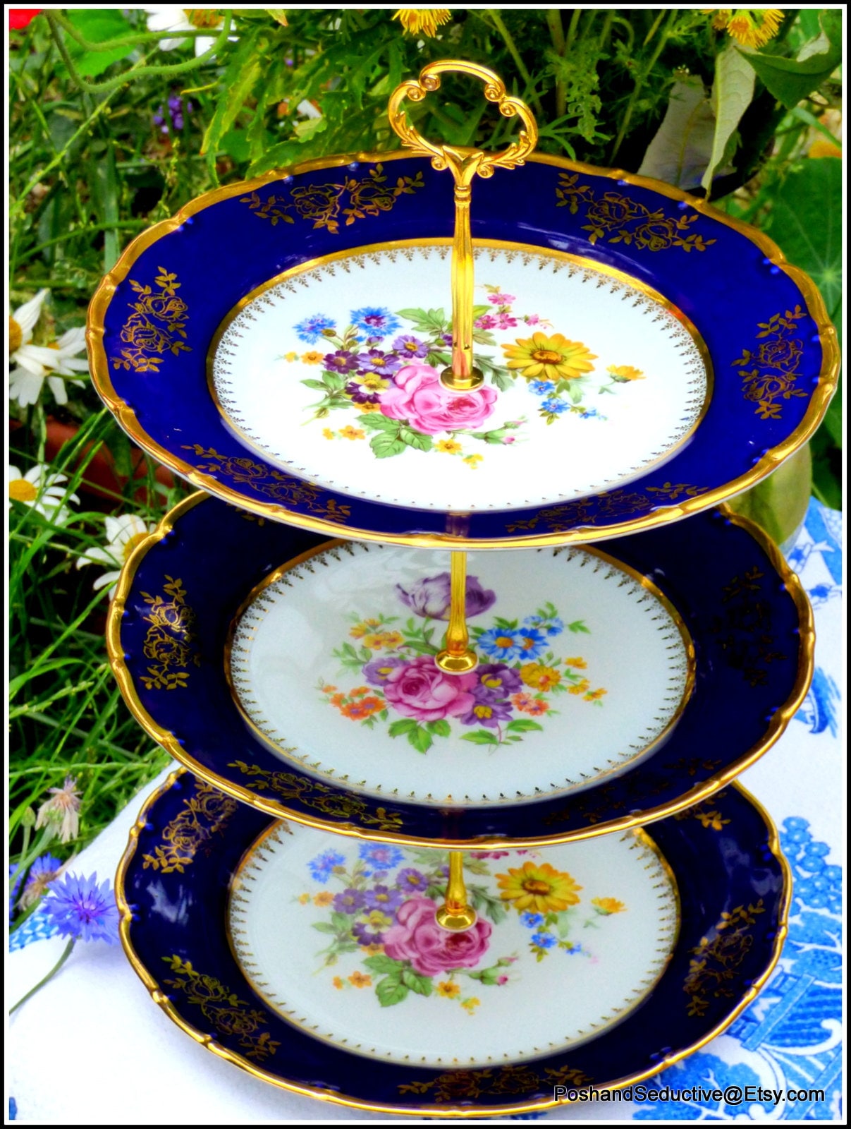 タンポポの金縁プレート Cobalt Blue & Gold Three Tier Cake Stand, Floral Pattern