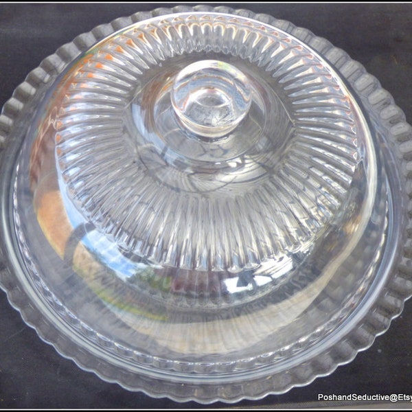 Large 13" French patisserie cake plate with bell dome, vintage Arcoroc glass serving dish with cloche, garden cupcake display cheese platter