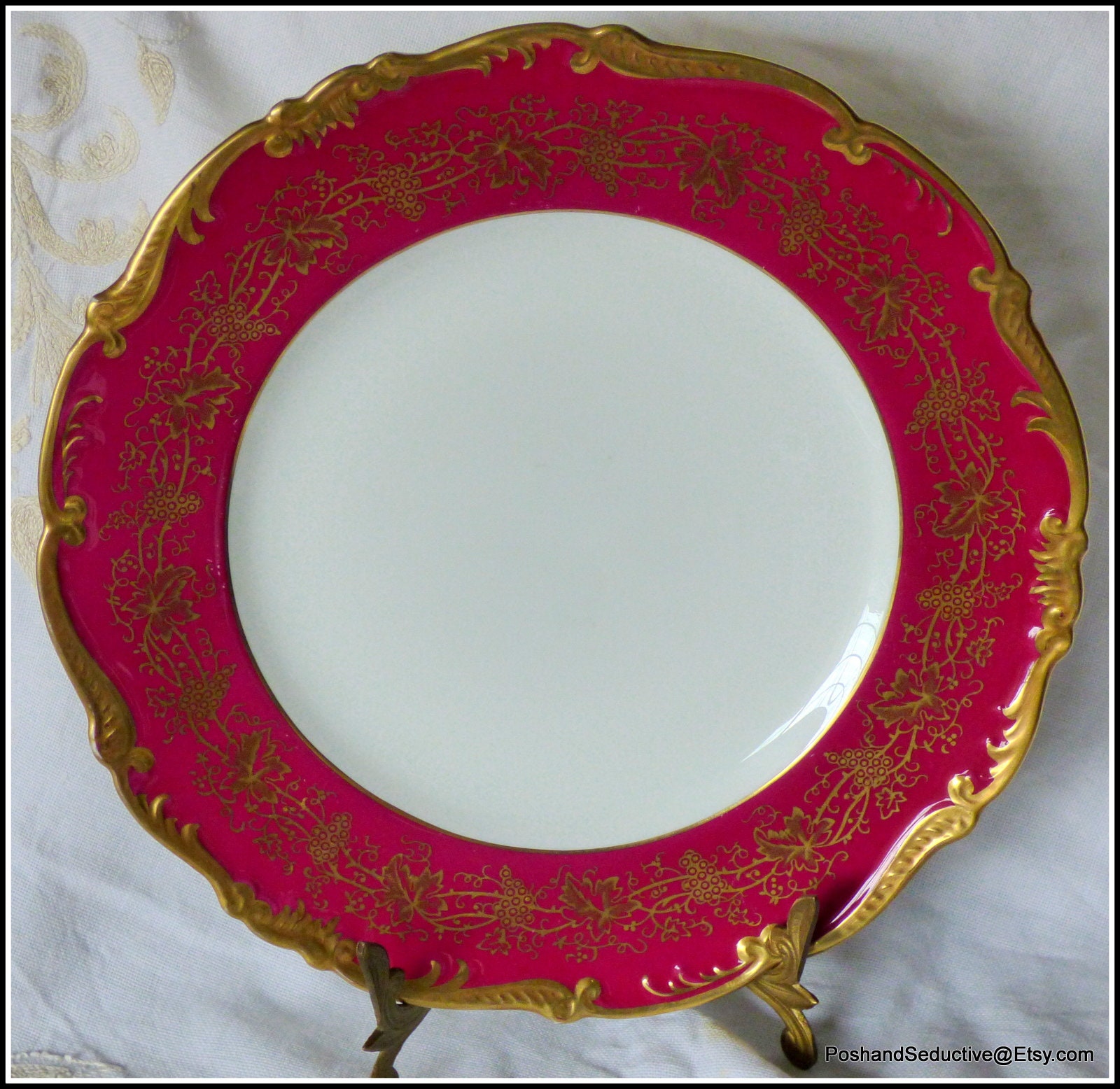 Display Cabinet Antique Dinner HAZELTON Plate Coalport Fine