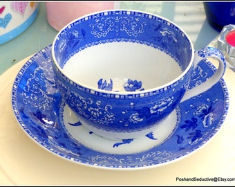 Spode jumbo breakfast cup 20 fluid oz (0.57 l) capacity Blue Room Collection Camilla pattern rare well sought after unique gift for a man