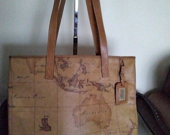 Alviero Martini Geo Collection 1e Classe Map Print Tote