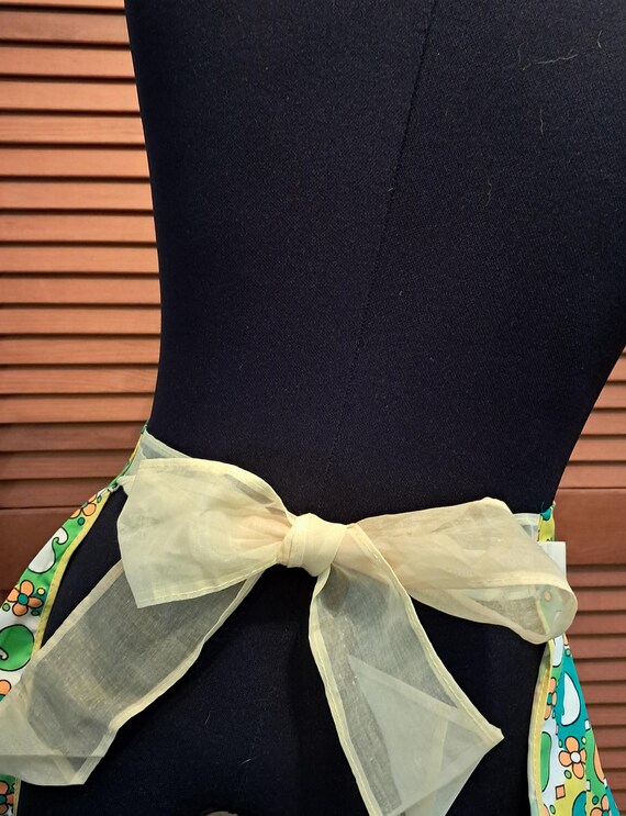 Vintage Reversible Apron - image 2