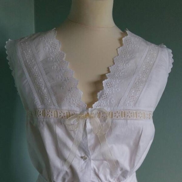 Vintage Edwardian camisole or corset cover, white V neck cotton with broderie anglaise, lovely condition UK 8 to 10 US 4 to 6, small antique