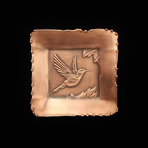 Hummingbird Tile/Tray Facing Right, 4" x 4", Copper, Personalization Available.