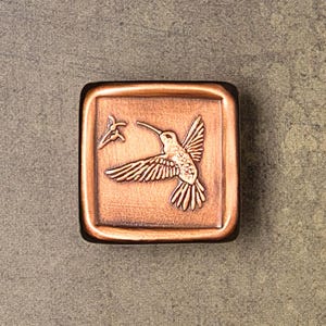 Hummingbird Knob, Facing Left, 1.5" x 1.5", Copper