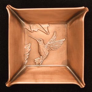 Hummingbird Handcrafted Catchall/Jewelry Tray, Facing Left, 4" x 4",  HBRL44