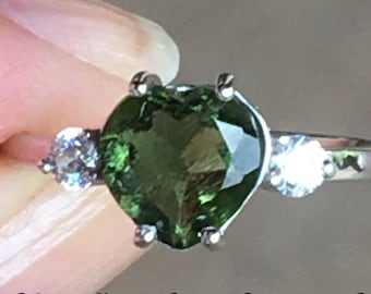 Anillo de plata esterlina con moldavita facetada en forma de corazón - Grado de museo - Cristal de meteorito, tectita de cristal, anillos de cristal, anillo de piedra preciosa facetada