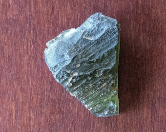 3.4g Raw B Grade Moldavite Stone - Powerful Energy - Moldavite Crystal, Meteorite Crystal, Crystal Tektite, High Grade Moldavite