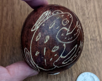 Sonajero Shipibo con forma de huevo tallado a mano con diseño de rana de Perú: elija entre 4 sonajeros: maraca, instrumentos chamánicos, medicina