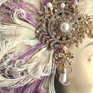 Tiara Art Déco com Penas de Pavão Exóticas em Tons de Lavanda e Marfim, Índigo imagem 5