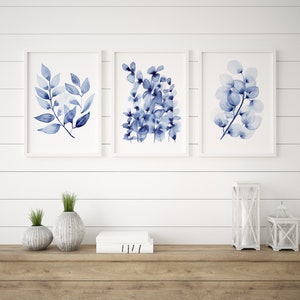 Juego de 3 impresiones de arte de pared estilo Hamptons con hojas pequeñas, azul bebé, con forma de gota de chicle, decoración de habitación, póster botánico, impresiones de acuarela