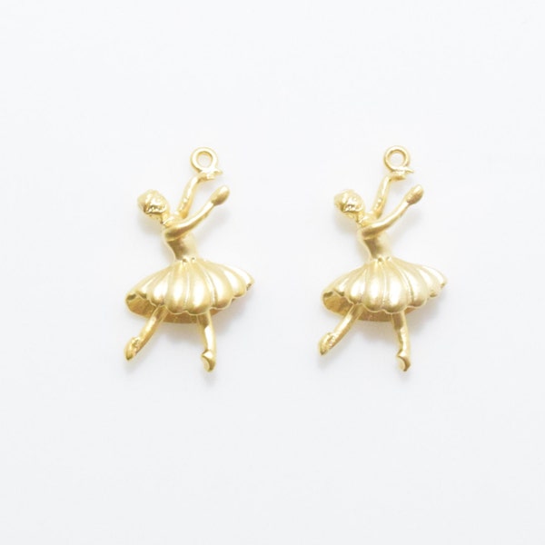 Ballerina Pendant . Ballerina Charm . Ballet Dancer Charm . Jewelry Craft Supply . 16K Matte Gold Plated over Brass - 2pcs / IA0147-MG