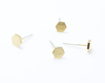 Hexagon Post Earring . Hexagon Brass Earring . 925 Sterling Silver Post . 16K Polished Gold Plated over Brass- 2pcs / IA0119-PG