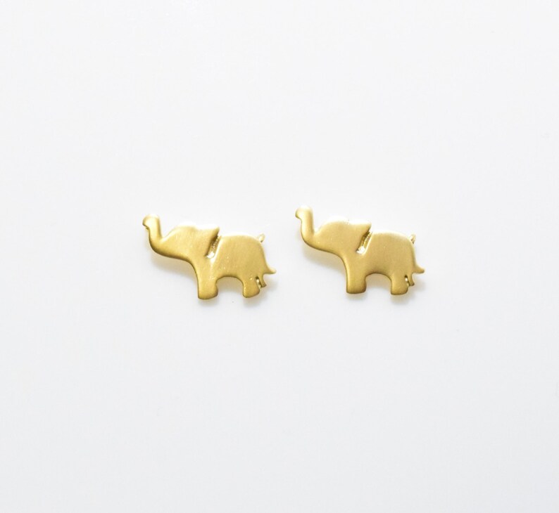 Jewelry Craft Supply 16K Matte Gold Plated over Brass Animal Pendant Elephant Connector Elephant Brass Pendant 2pcs IA0143-MG