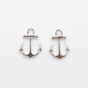 Anchor Pendant . Anchor Charm . Jewelry Craft Supply . Polished Rhodium Plated over Brass - 4pcs / UT0015-PR