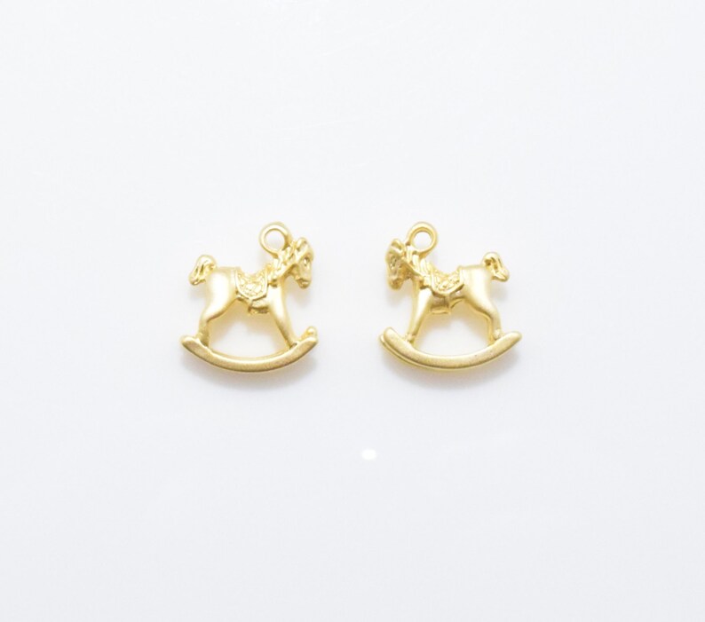 4pcs RG0013-MG Hobby Horse Pendant 16K Matte Gold Plated over Brass Rocking Horse Pendant Wooden Horse Charm