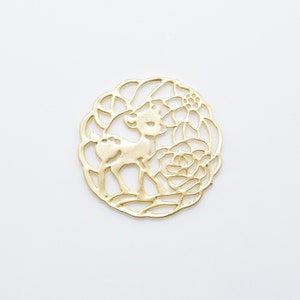 Bambi Pendant . Deer Pendant . Filigree Pendant . Flower Charm . Jewelry Craft Supply . 16K Matte Gold Plated over Brass - 2pcs / IA0019-MG