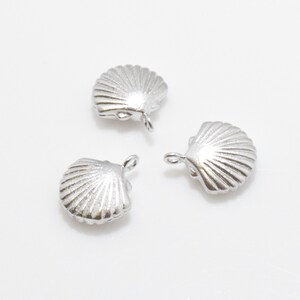 Clam Pendant . Clam Charm . Shellfish Pendant. Shellfish Charm . Shell Pendant . Matte Rhodium Plated over Brass - 2pcs / IA0047-MR image 2