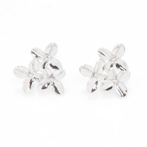 Flower Post Earring . Flower Brass Earring . Flower Earring . Wedding Earring . Polished Rhodium Plated over Brass - 2pcs / JM0044-PR
