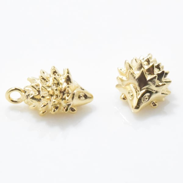 Tiny Hedgehog Pendant . Hedgehog Brass Pendant . Animal Pendant . 16K Polished Gold Plated over Brass - 2pcs / IA0169-MG