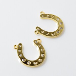 Cubic Horse&#39;s Hoof Brass Pendant, Connector . Jewelry Craft Supply . 16K Polished Gold Plated over Brass - 1pcs / UT0048-PG