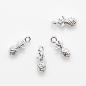 Pineapple Brass Pendant (Small) . Pineapple Charm . Fruit Charm . Polished Rhodium Plated over Brass - 2pcs / IA0078-PR